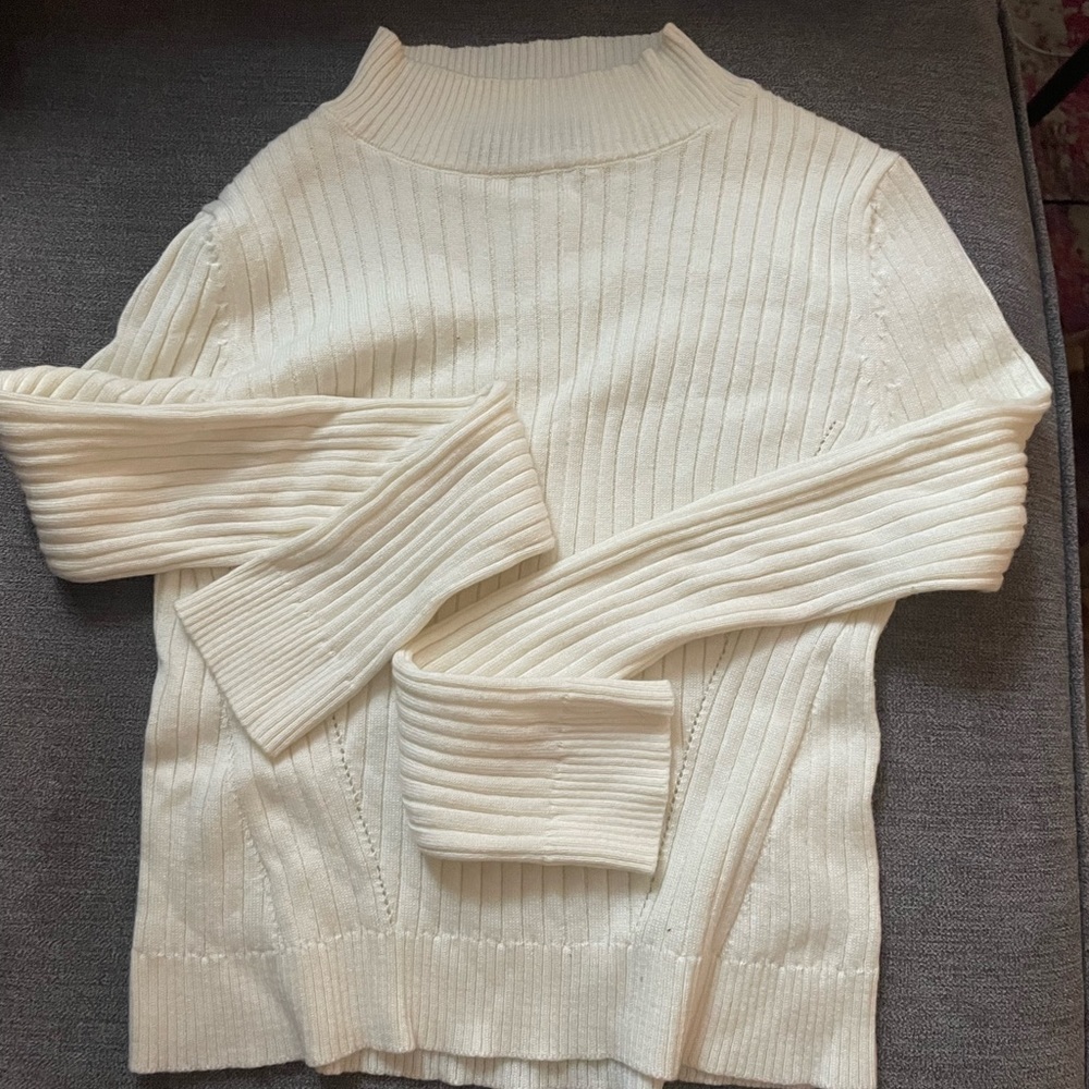 Women’s Fabrik Eggshell cropped turtle neck long sleeve